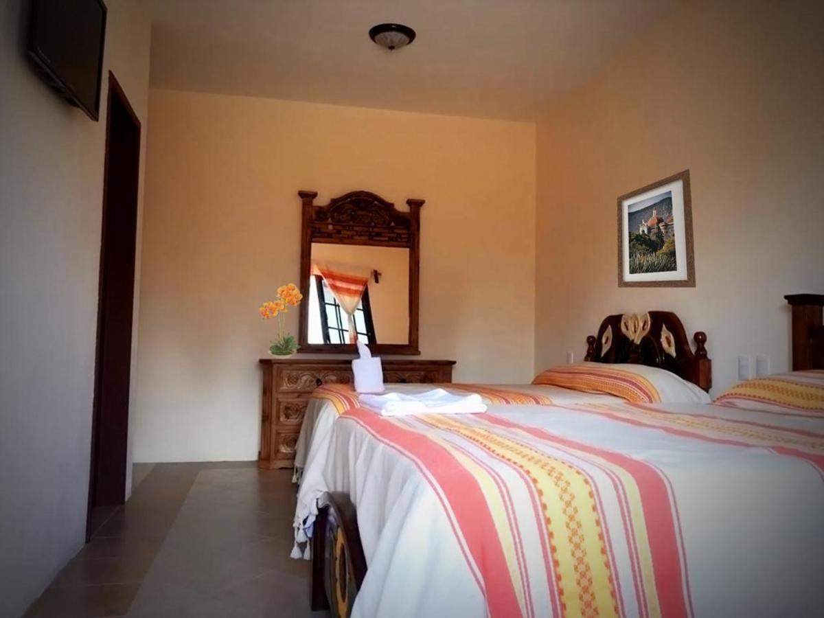 Hotel San Judas ซาน พาโบล วิลลา เดอะ มิทลา ภายนอก รูปภาพ